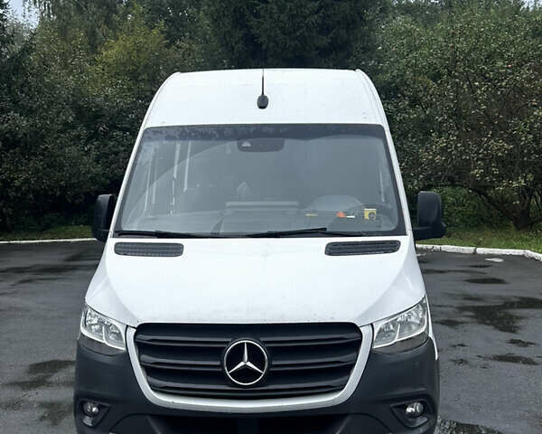 Білий Мерседес Sprinter, об'ємом двигуна 2.14 л та пробігом 500 тис. км за 34900 $, фото 1 на Automoto.ua