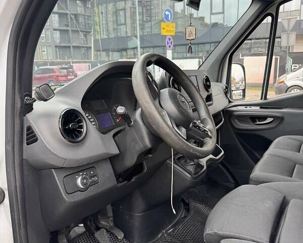 Белый Мерседес Sprinter, объемом двигателя 2.14 л и пробегом 1 тыс. км за 25000 $, фото 8 на Automoto.ua