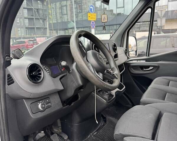 Белый Мерседес Sprinter, объемом двигателя 2.14 л и пробегом 1 тыс. км за 25000 $, фото 7 на Automoto.ua
