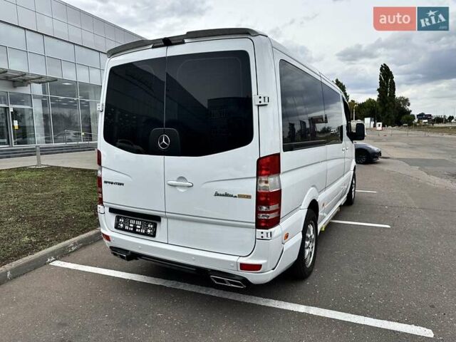 Белый Мерседес Sprinter, объемом двигателя 3 л и пробегом 30 тыс. км за 62500 $, фото 4 на Automoto.ua