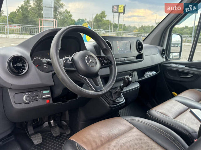 Белый Мерседес Sprinter, объемом двигателя 0 л и пробегом 700 тыс. км за 31000 $, фото 13 на Automoto.ua