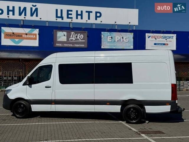 Белый Мерседес Sprinter, объемом двигателя 3 л и пробегом 400 тыс. км за 39950 $, фото 4 на Automoto.ua