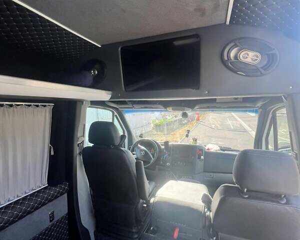 Белый Мерседес Sprinter, объемом двигателя 2.14 л и пробегом 650 тыс. км за 23000 $, фото 12 на Automoto.ua