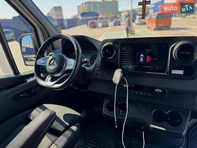 Белый Мерседес Sprinter, объемом двигателя 3 л и пробегом 400 тыс. км за 39950 $, фото 14 на Automoto.ua