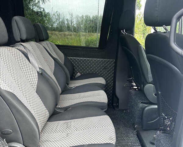 Білий Мерседес Sprinter, об'ємом двигуна 2.14 л та пробігом 500 тис. км за 34900 $, фото 5 на Automoto.ua