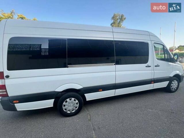 Белый Мерседес Sprinter, объемом двигателя 2.14 л и пробегом 650 тыс. км за 23000 $, фото 6 на Automoto.ua