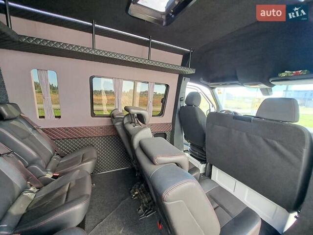 Белый Мерседес Sprinter, объемом двигателя 2.2 л и пробегом 354 тыс. км за 34343 $, фото 14 на Automoto.ua