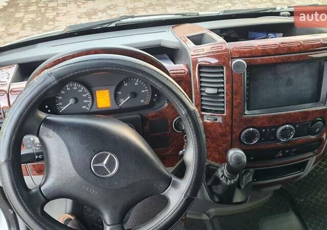 Белый Мерседес Sprinter, объемом двигателя 2.1 л и пробегом 495 тыс. км за 26999 $, фото 28 на Automoto.ua