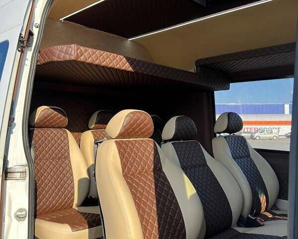 Білий Мерседес Sprinter, об'ємом двигуна 0 л та пробігом 247 тис. км за 37000 $, фото 26 на Automoto.ua