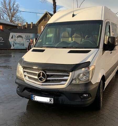 Белый Мерседес Sprinter, объемом двигателя 0 л и пробегом 247 тыс. км за 37000 $, фото 1 на Automoto.ua