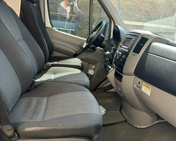 Мерседес Sprinter 2018 в Николаеве на Automoto.ua Белый Мерседес Sprinter, объемом двигателя 3 л и пробегом 250 тыс. км за 37000 $, фото 53 на Automoto.ua
