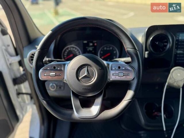 Белый Мерседес Sprinter, объемом двигателя 3 л и пробегом 400 тыс. км за 39950 $, фото 18 на Automoto.ua