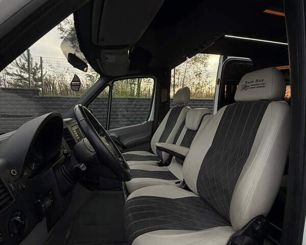 Білий Мерседес Sprinter, об'ємом двигуна 2.2 л та пробігом 426 тис. км за 24300 $, фото 18 на Automoto.ua