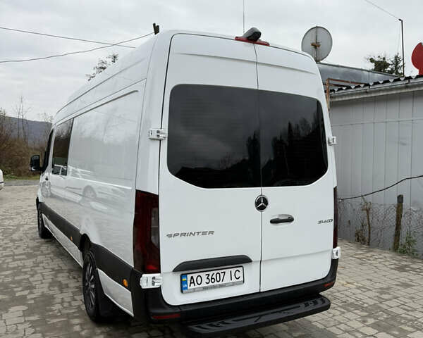 Белый Мерседес Sprinter, объемом двигателя 2.14 л и пробегом 350 тыс. км за 35900 $, фото 5 на Automoto.ua