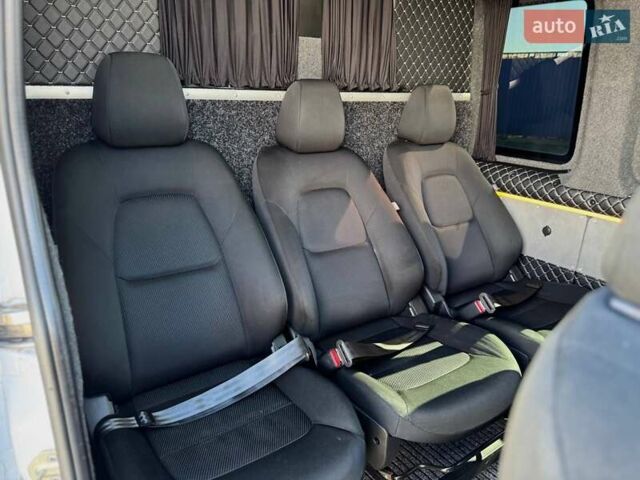 Белый Мерседес Sprinter, объемом двигателя 2.99 л и пробегом 350 тыс. км за 40999 $, фото 15 на Automoto.ua