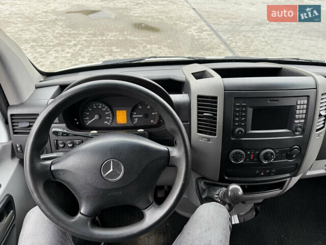 Белый Мерседес Sprinter, объемом двигателя 3 л и пробегом 227 тыс. км за 32900 $, фото 13 на Automoto.ua