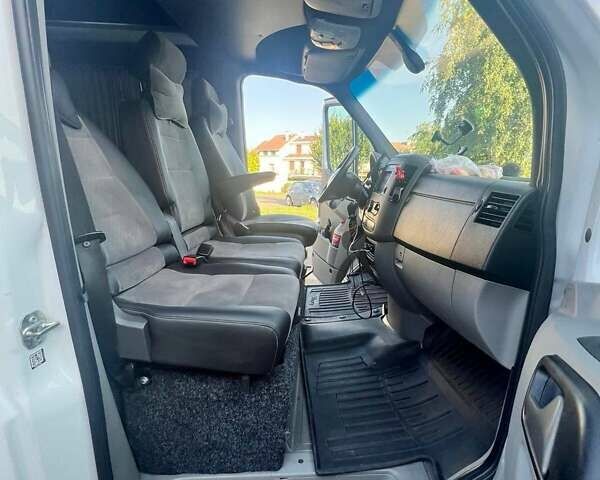 Белый Мерседес Sprinter, объемом двигателя 2.14 л и пробегом 650 тыс. км за 23000 $, фото 15 на Automoto.ua