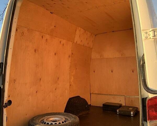 Белый Мерседес Sprinter, объемом двигателя 0 л и пробегом 247 тыс. км за 37000 $, фото 32 на Automoto.ua