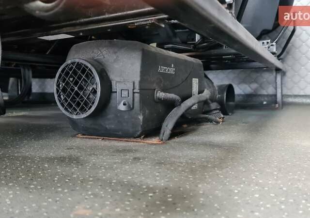 Белый Мерседес Sprinter, объемом двигателя 2.1 л и пробегом 495 тыс. км за 26999 $, фото 26 на Automoto.ua