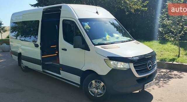 Белый Мерседес Sprinter, объемом двигателя 2.14 л и пробегом 417 тыс. км за 45000 $, фото 11 на Automoto.ua