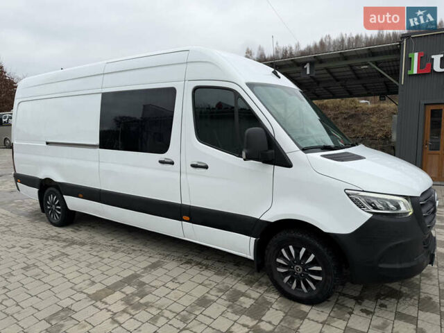 Белый Мерседес Sprinter, объемом двигателя 2.14 л и пробегом 350 тыс. км за 35900 $, фото 2 на Automoto.ua