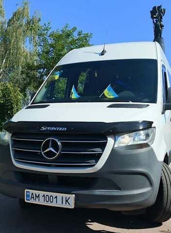 Белый Мерседес Sprinter, объемом двигателя 2.14 л и пробегом 417 тыс. км за 45000 $, фото 7 на Automoto.ua