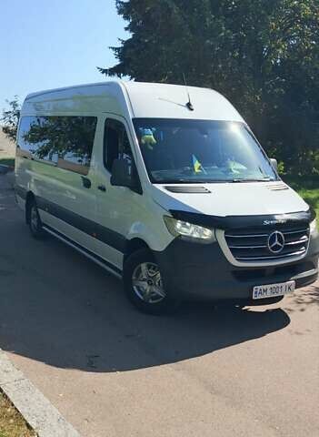 Белый Мерседес Sprinter, объемом двигателя 2.14 л и пробегом 417 тыс. км за 45000 $, фото 12 на Automoto.ua