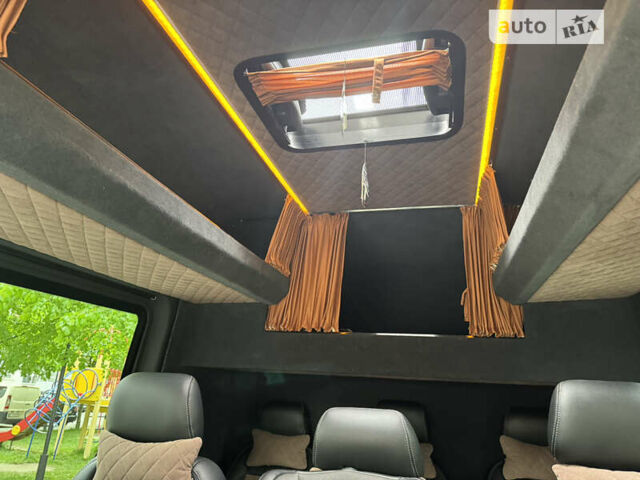 Білий Мерседес Sprinter, об'ємом двигуна 2.14 л та пробігом 180 тис. км за 40500 $, фото 24 на Automoto.ua