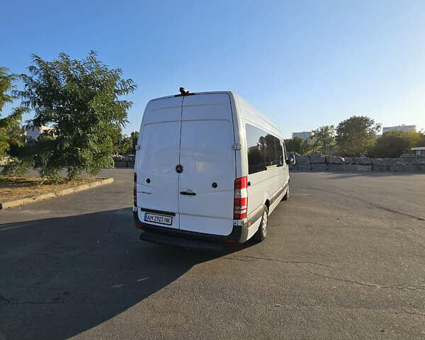 Белый Мерседес Sprinter, объемом двигателя 0 л и пробегом 518 тыс. км за 25250 $, фото 5 на Automoto.ua