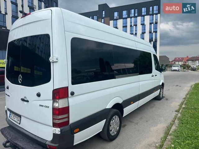 Белый Мерседес Sprinter, объемом двигателя 2.14 л и пробегом 650 тыс. км за 23000 $, фото 5 на Automoto.ua