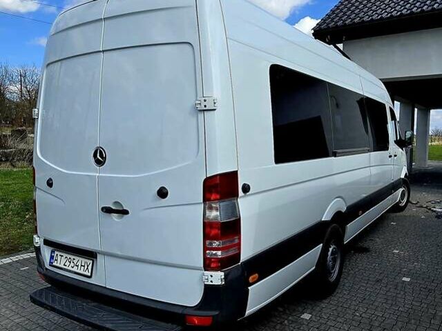 Белый Мерседес Sprinter, объемом двигателя 2.2 л и пробегом 633 тыс. км за 26500 $, фото 6 на Automoto.ua