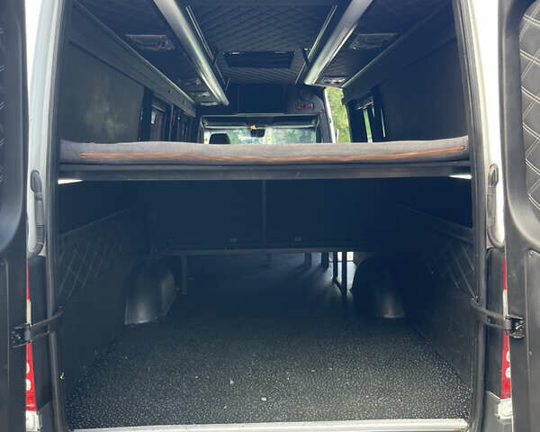 Белый Мерседес Sprinter, объемом двигателя 2.2 л и пробегом 333 тыс. км за 29000 $, фото 11 на Automoto.ua