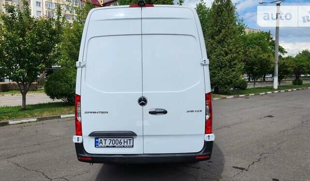 Білий Мерседес Sprinter, об'ємом двигуна 2.2 л та пробігом 300 тис. км за 36700 $, фото 11 на Automoto.ua