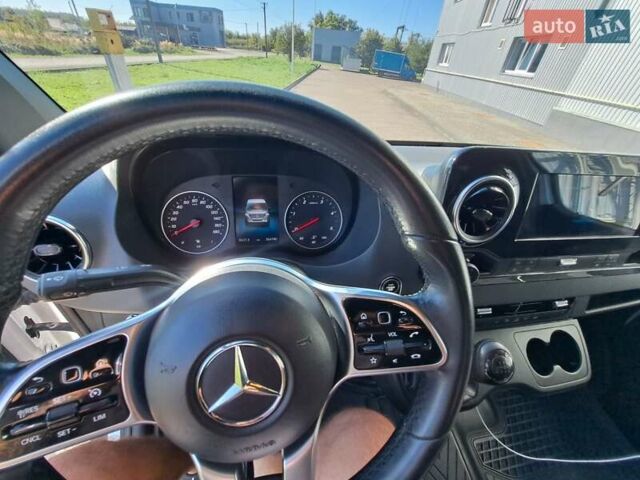 Белый Мерседес Sprinter, объемом двигателя 2.2 л и пробегом 354 тыс. км за 34343 $, фото 10 на Automoto.ua