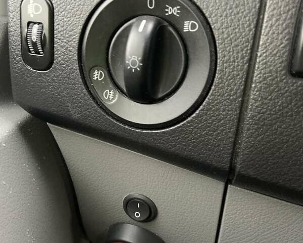 Білий Мерседес Sprinter, об'ємом двигуна 0 л та пробігом 247 тис. км за 37000 $, фото 16 на Automoto.ua