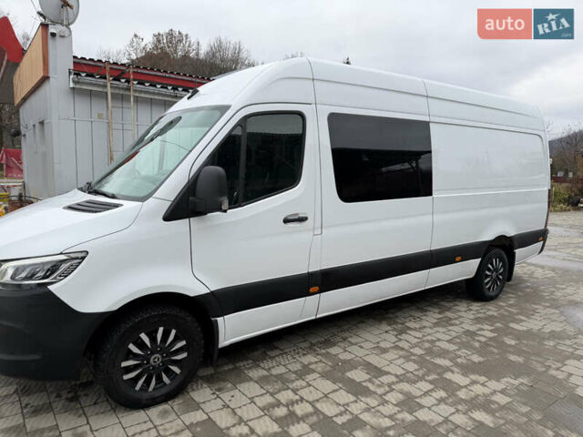 Белый Мерседес Sprinter, объемом двигателя 2.14 л и пробегом 350 тыс. км за 35900 $, фото 4 на Automoto.ua