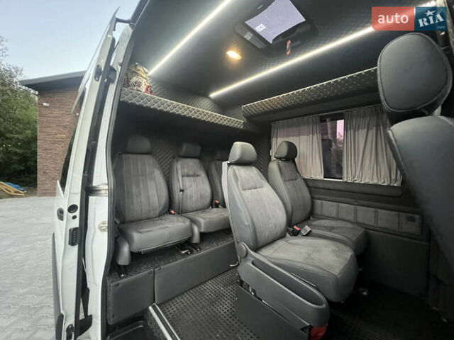 Белый Мерседес Sprinter, объемом двигателя 2.1 л и пробегом 450 тыс. км за 32300 $, фото 45 на Automoto.ua