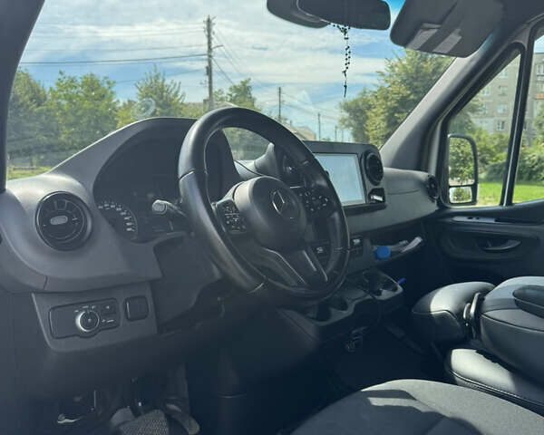 Белый Мерседес Sprinter, объемом двигателя 3 л и пробегом 491 тыс. км за 39999 $, фото 22 на Automoto.ua