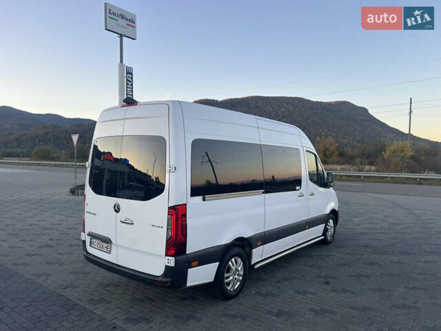 Белый Мерседес Sprinter, объемом двигателя 2.14 л и пробегом 470 тыс. км за 32999 $, фото 2 на Automoto.ua