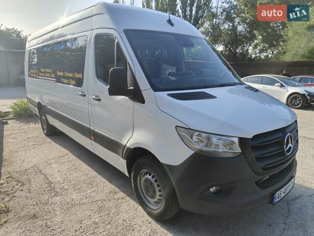 Белый Мерседес Sprinter, объемом двигателя 2.14 л и пробегом 398 тыс. км за 32000 $, фото 1 на Automoto.ua