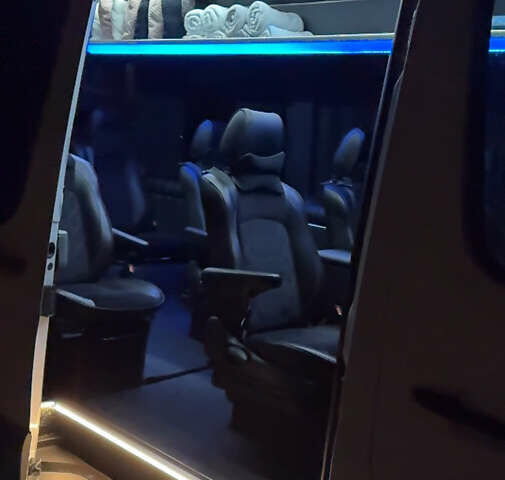 Белый Мерседес Sprinter, объемом двигателя 2.14 л и пробегом 777 тыс. км за 36660 $, фото 5 на Automoto.ua