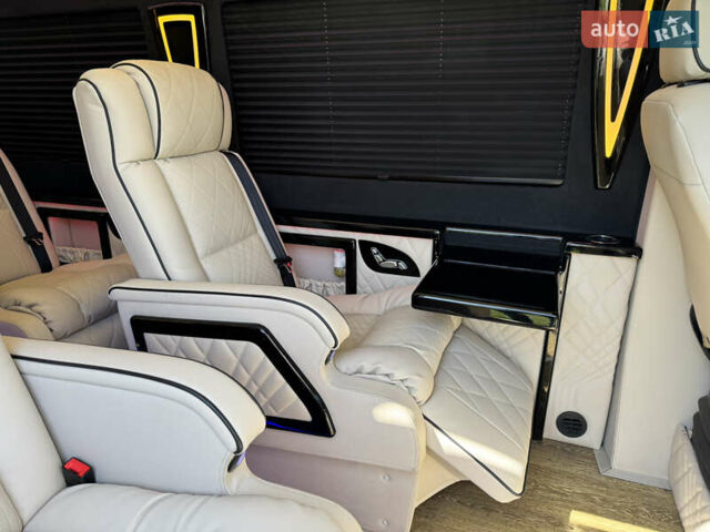 Білий Мерседес Sprinter, об'ємом двигуна 2.14 л та пробігом 365 тис. км за 69000 $, фото 10 на Automoto.ua