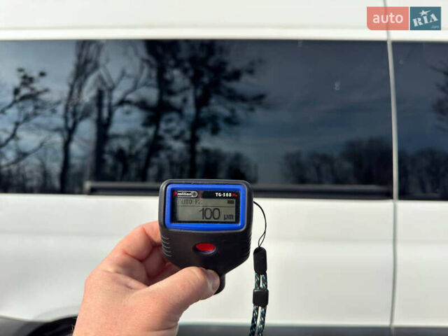 Белый Мерседес Sprinter, объемом двигателя 3 л и пробегом 125 тыс. км за 49900 $, фото 32 на Automoto.ua