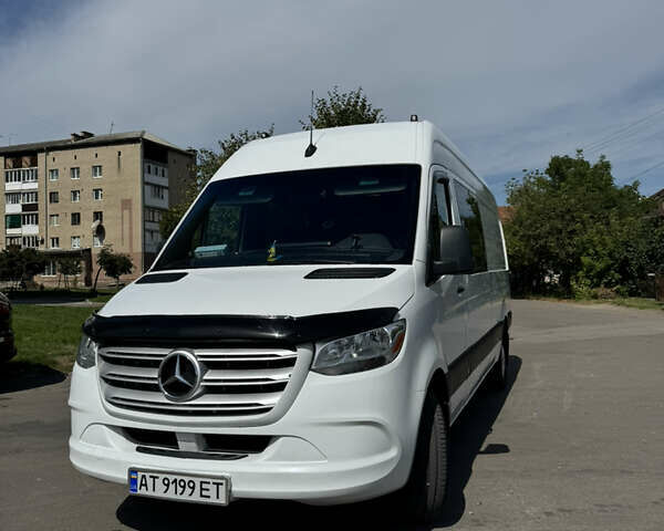 Белый Мерседес Sprinter, объемом двигателя 3 л и пробегом 491 тыс. км за 41500 $, фото 3 на Automoto.ua