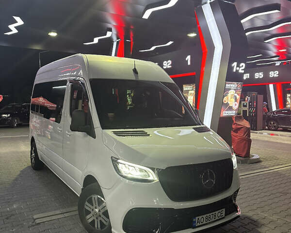 Белый Мерседес Sprinter, объемом двигателя 2.14 л и пробегом 230 тыс. км за 36000 $, фото 2 на Automoto.ua