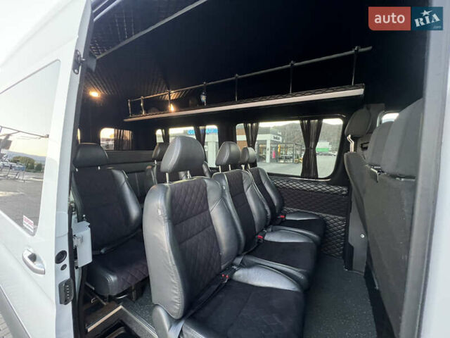 Белый Мерседес Sprinter, объемом двигателя 2.14 л и пробегом 470 тыс. км за 32999 $, фото 68 на Automoto.ua