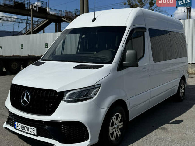 Белый Мерседес Sprinter, объемом двигателя 2.14 л и пробегом 230 тыс. км за 36000 $, фото 4 на Automoto.ua
