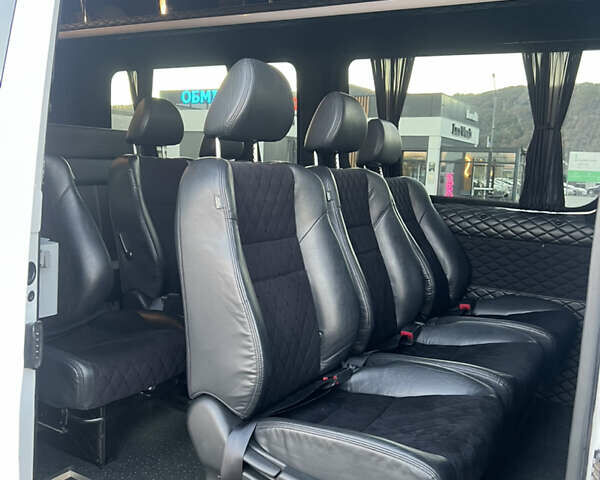 Белый Мерседес Sprinter, объемом двигателя 2.14 л и пробегом 470 тыс. км за 32999 $, фото 66 на Automoto.ua