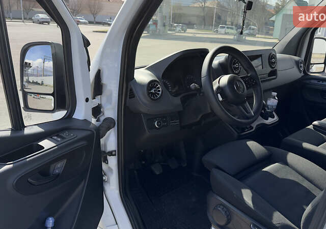 Белый Мерседес Sprinter, объемом двигателя 2.14 л и пробегом 230 тыс. км за 36000 $, фото 15 на Automoto.ua