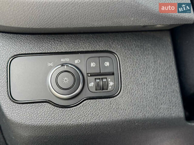 Белый Мерседес Sprinter, объемом двигателя 2.2 л и пробегом 251 тыс. км за 32800 $, фото 24 на Automoto.ua